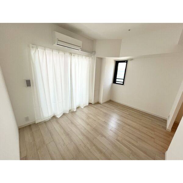 S-RESIDENCE四日市駅前couleur 室内写真2