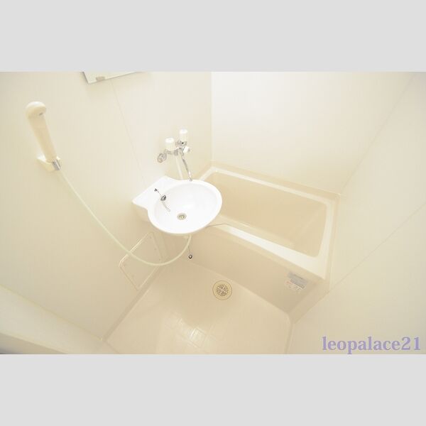 レオパレス向原 室内写真8