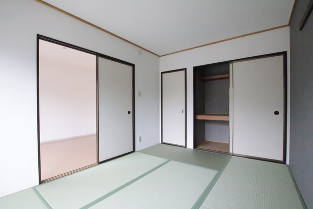 ファーストヴューラ七番館 室内写真2