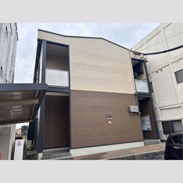 レオパレスエスペランサ 建物画像