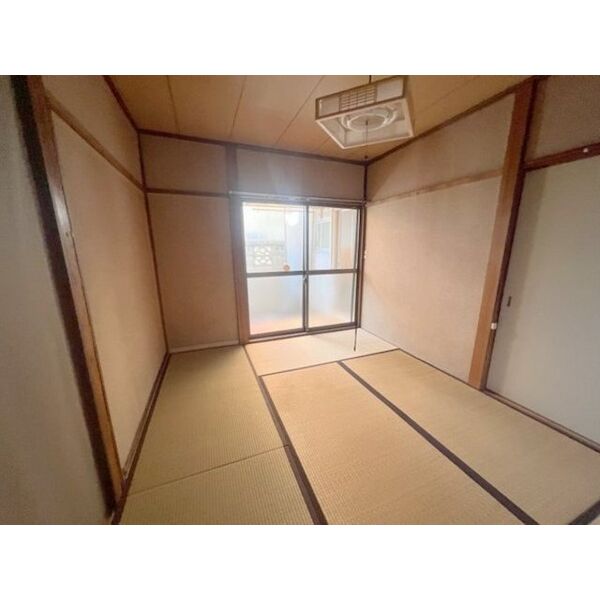 岡町荘 室内写真1