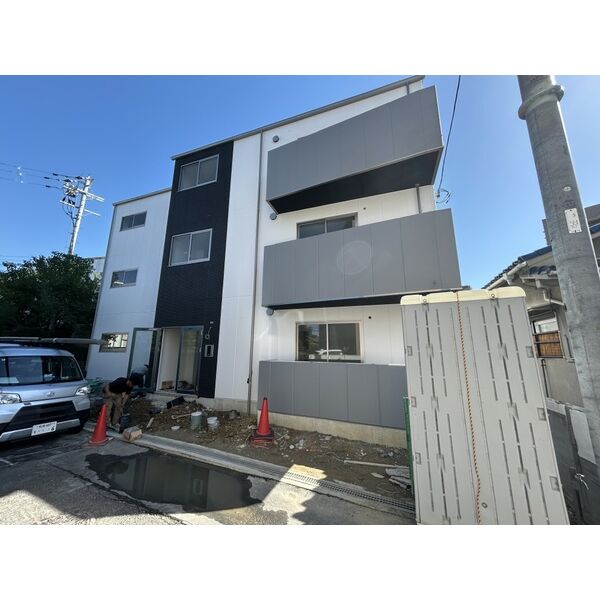 オガールコートナカモズ 建物画像