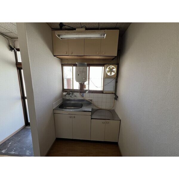安中文化 室内写真1