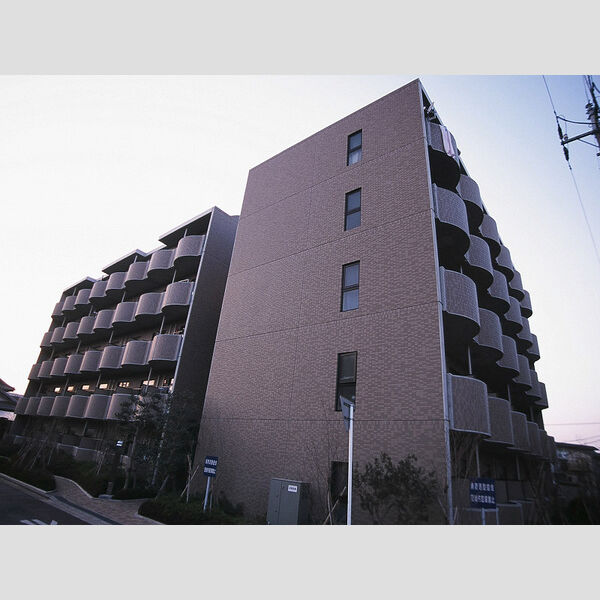レオパレスパティオ 建物画像