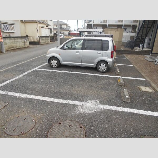 レオパレスシュトラール 室内写真3