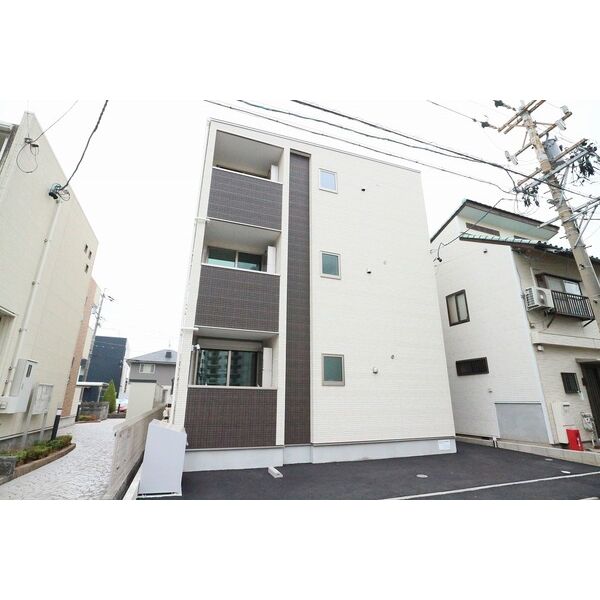 REGALEST SKY 志賀本通