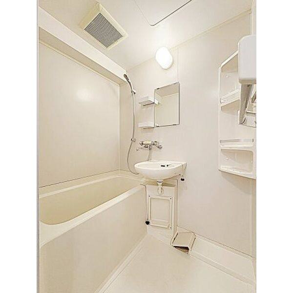 HOUSE LOKO 室内写真4