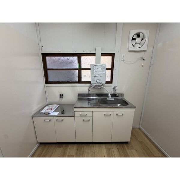 和歌山市三筋目戸建 室内写真1