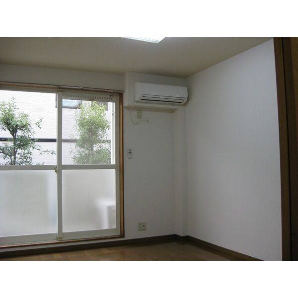 Surplus　K 室内写真9