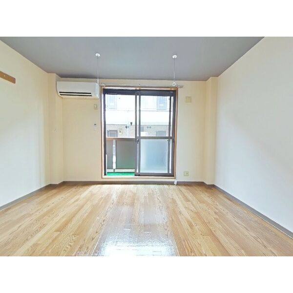 NEU HAUS 室内写真1