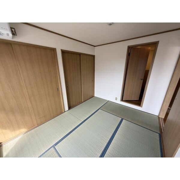 TフラットB 室内写真5