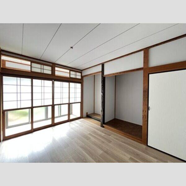 大垣市池尻町戸建 室内写真2