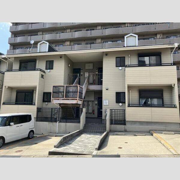 リーフレジデンス 東館 建物画像