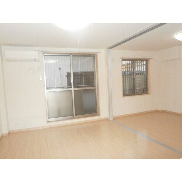 Famile　Aoyama 室内写真1