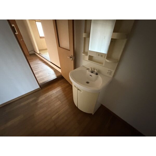 和歌山市吉礼倉庫付き戸建 室内写真10