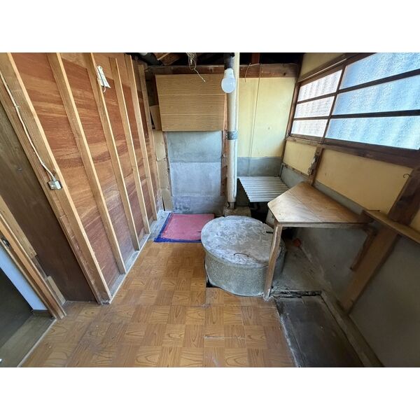 和歌山市吉礼倉庫付き戸建 室内写真5