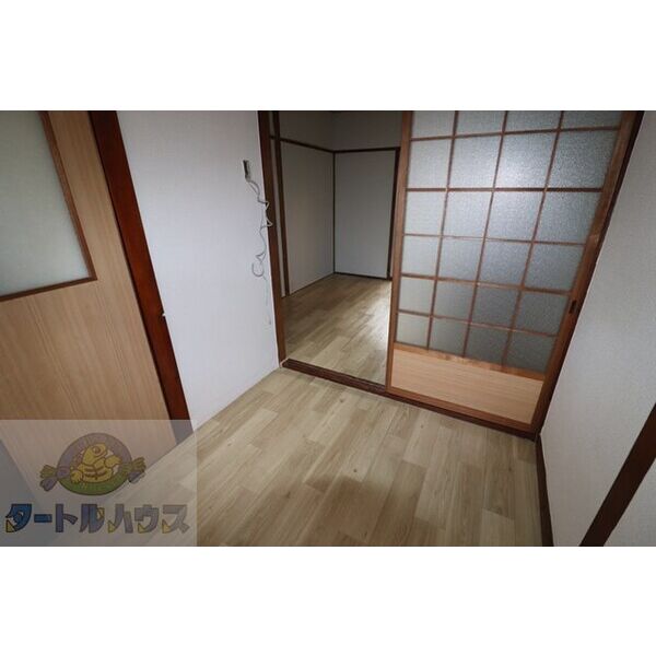 楠公2丁目2階建貸家 室内写真6