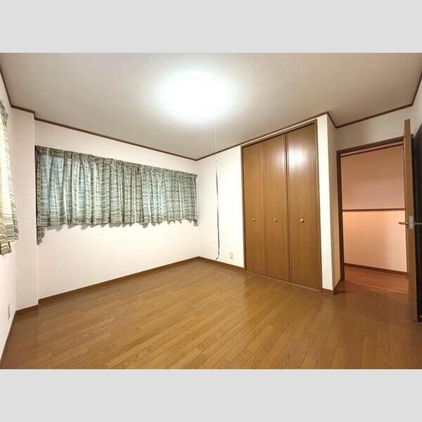 花隈町戸建 室内写真2