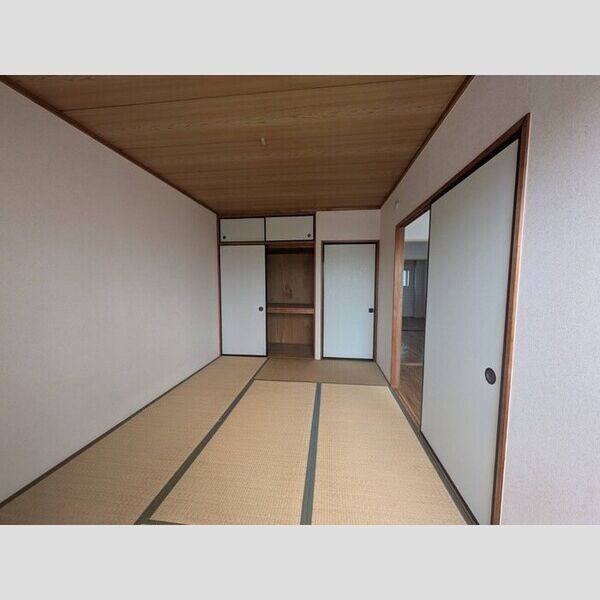 アーバンシャトーMG 室内写真3