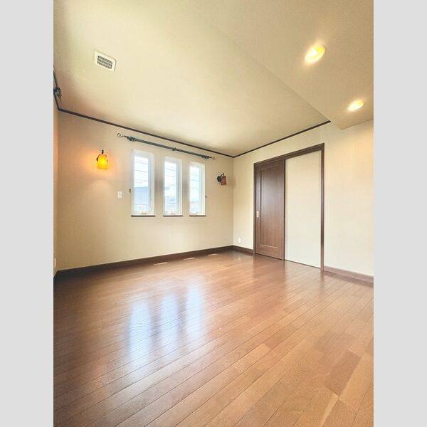 虹の丘戸建 室内写真1