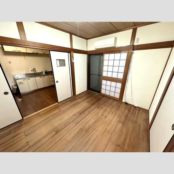 東野百拍子町貸家 室内写真1