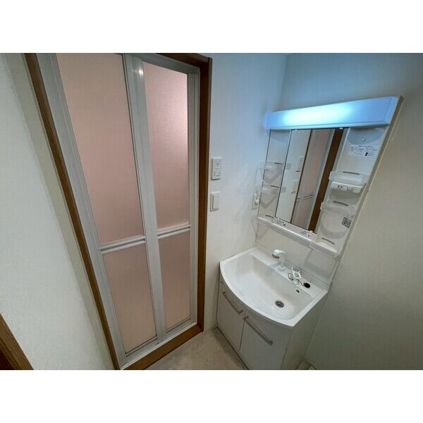 UMEDA ISLAND RESIDENCE 室内写真3