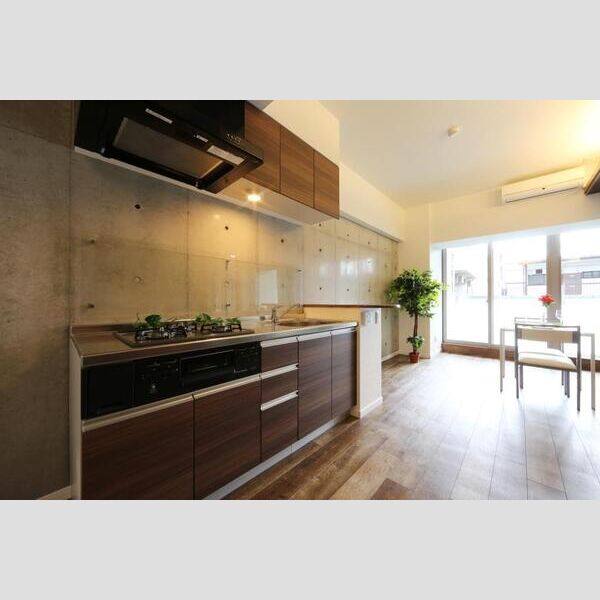IZ-Residence 室内写真1