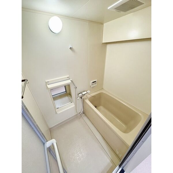 リアライズ山下町 室内写真3