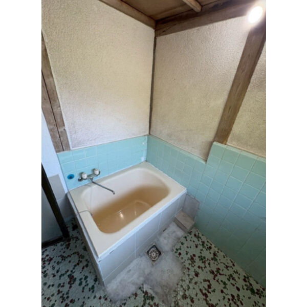 奈良県⾼市郡⾼取町丹⽣⾕戸建 室内写真2