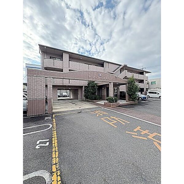 マ・メゾン小牧原 南館
