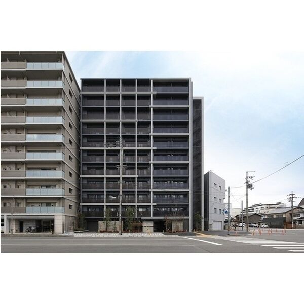 リシュドール梅小路 建物画像