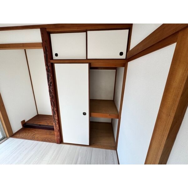玉津町戸建 室内写真6