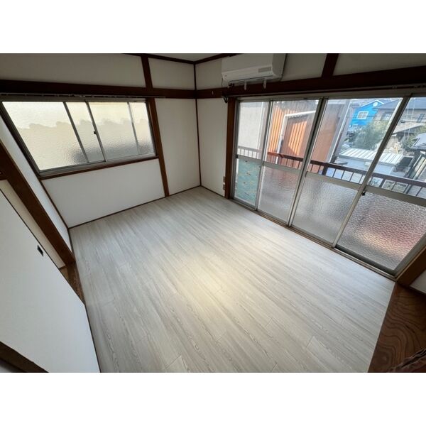 玉津町戸建 室内写真8