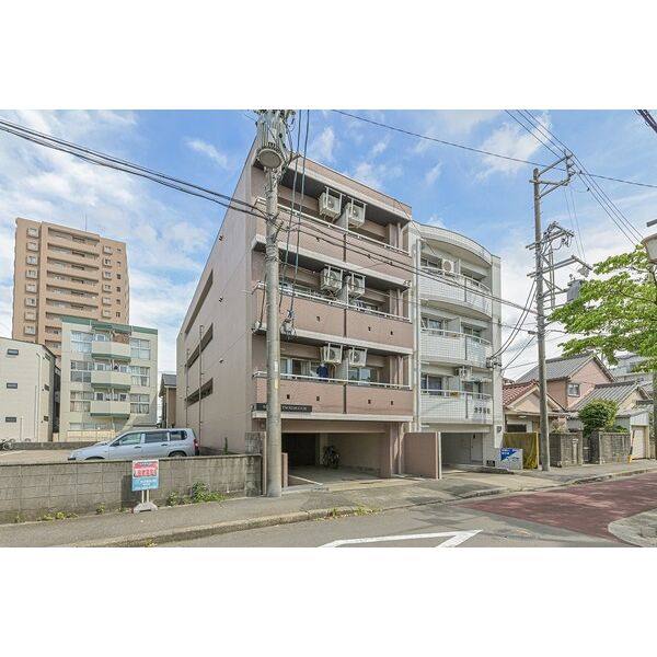 RESENCE TSUKIJIGUCHI 建物画像