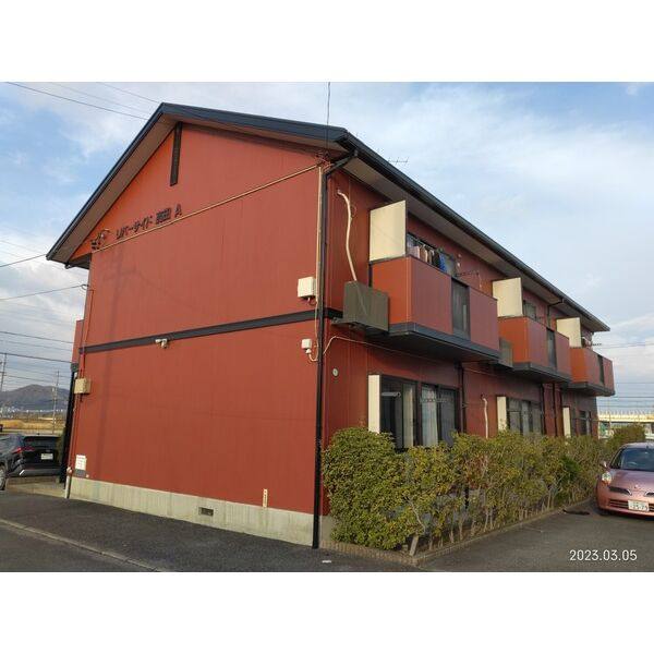 リバーサイド高田 A