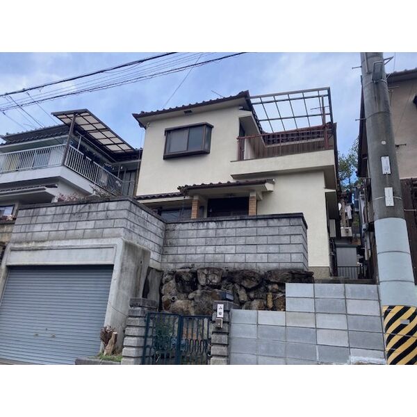 高井田車庫付き戸建