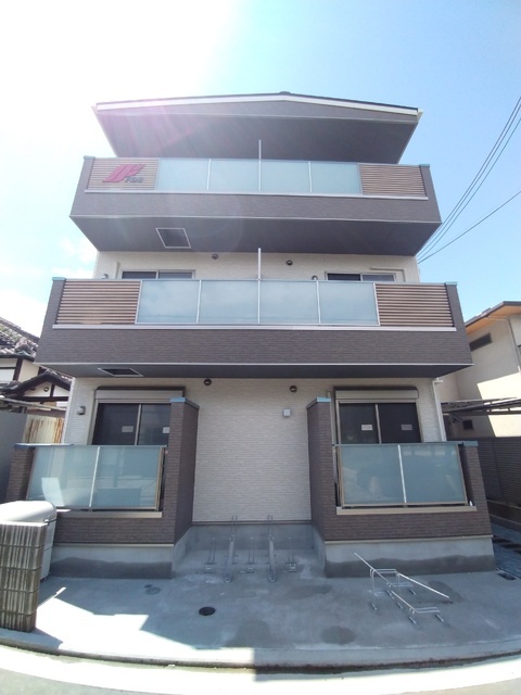 ＳＯＬＡＲＥ石津川