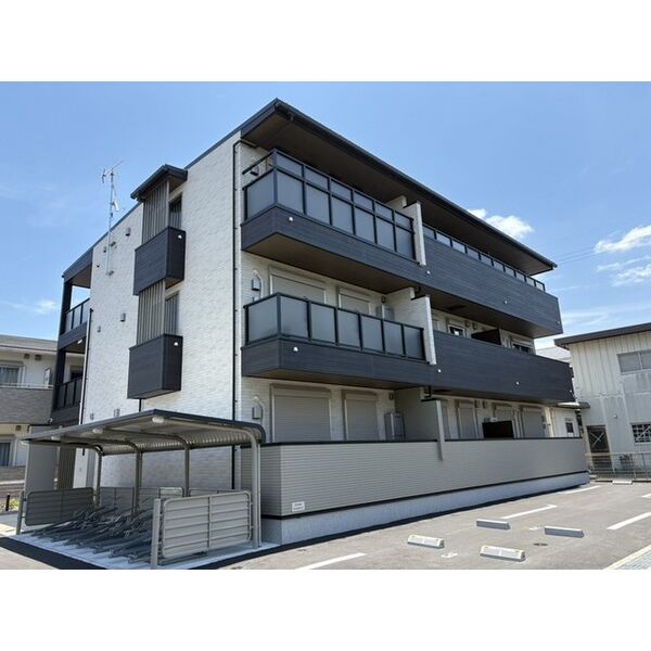 リオ 建物画像