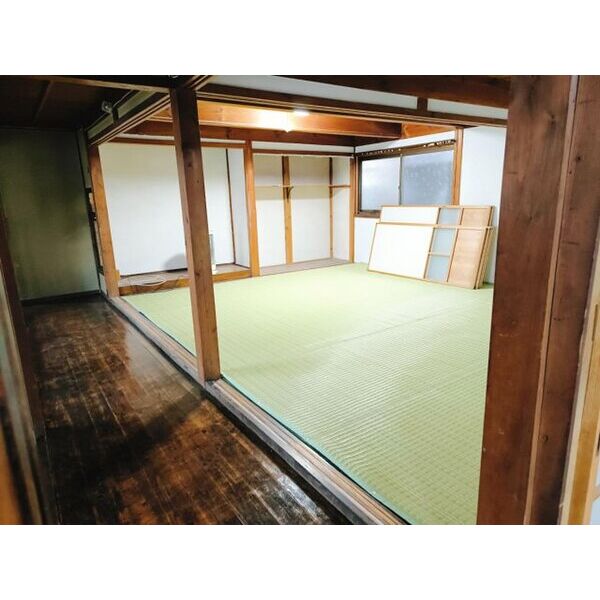 野村町BASE 室内写真1