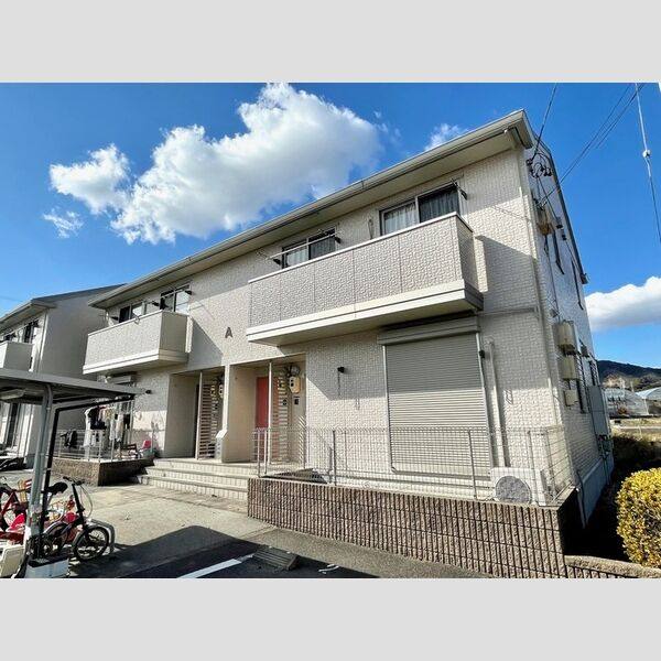 フルール　A棟 建物画像