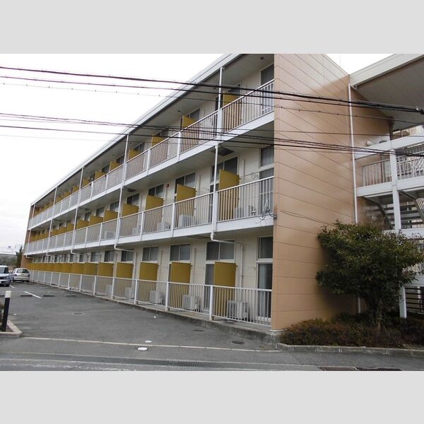 レオパレスグラン ビュイッソン 建物画像