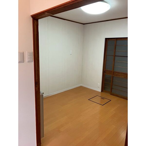 西京区松尾東ノ口町テラスハウス 室内写真1