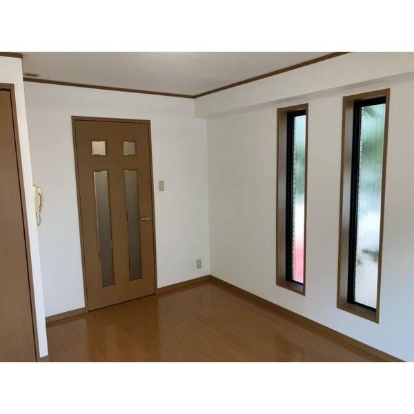 Crown Hills 室内写真3