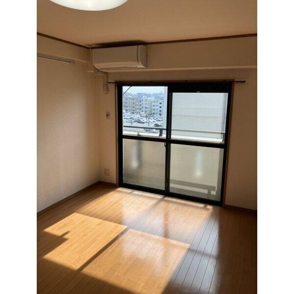 Crown Hills 室内写真2
