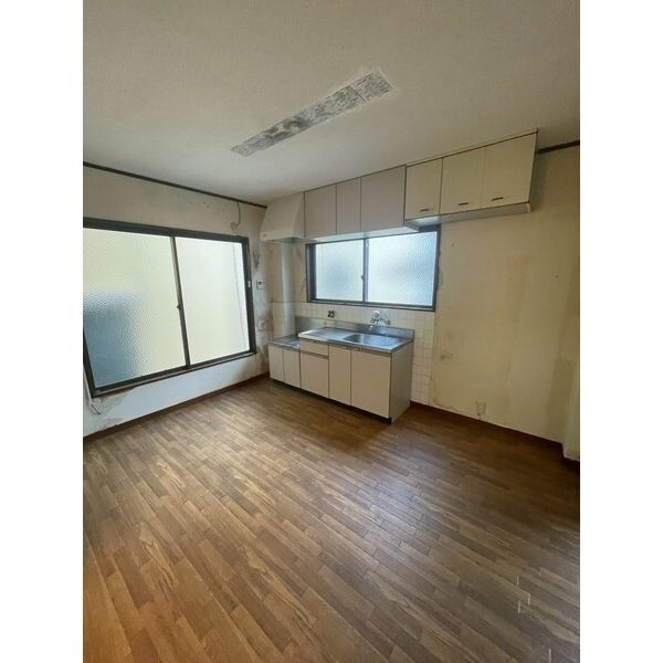 大和田店舗付住宅 室内写真3