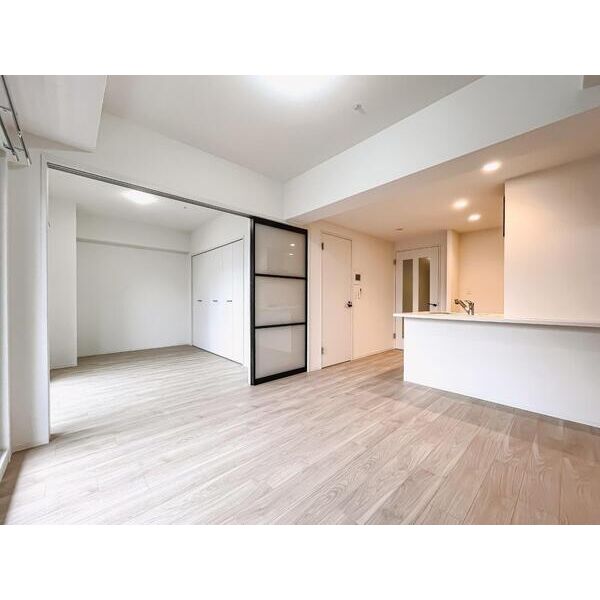 Louis Residence 弁天町 室内写真1
