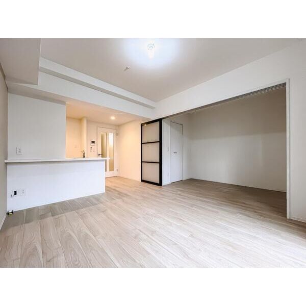 Louis Residence 弁天町 室内写真1