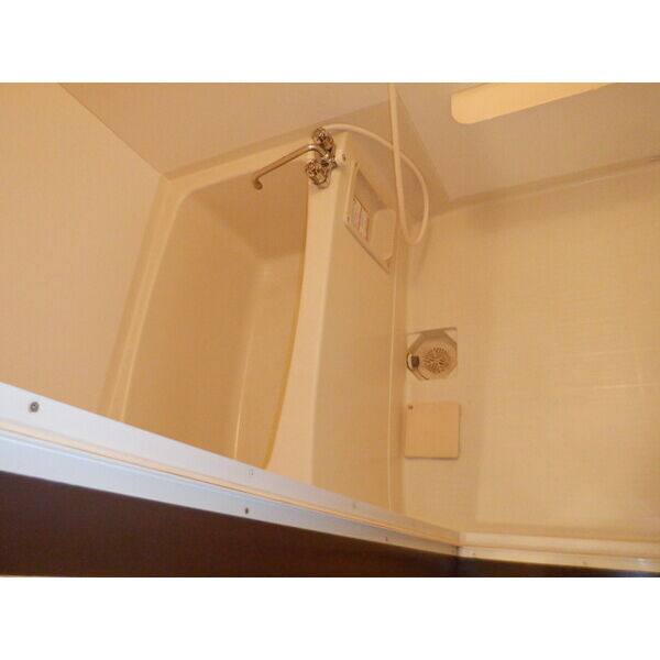 アネスト七宝 室内写真3