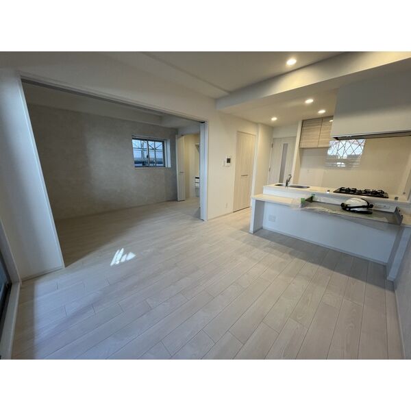 スプランディッド梅田WEST 室内写真1