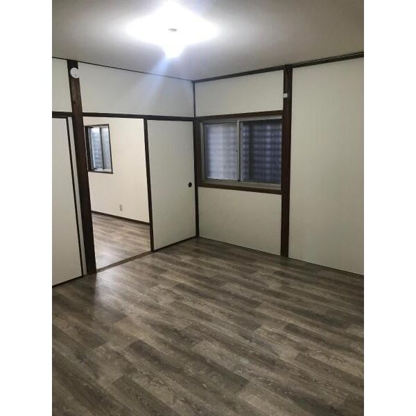 八尾市山本町南四丁目戸建 室内写真3